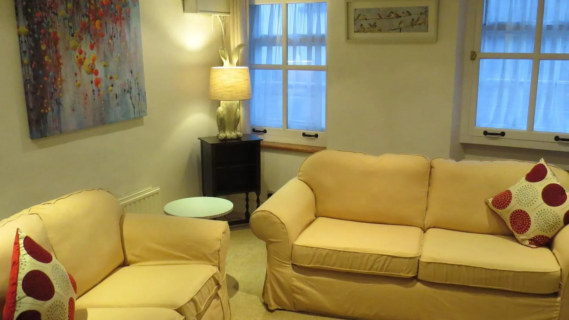 Frog Palace - Secure Parking-Outside Area-Topsham-Exeter-Beach-Chiefs-Wifi Holiday home Topsham
