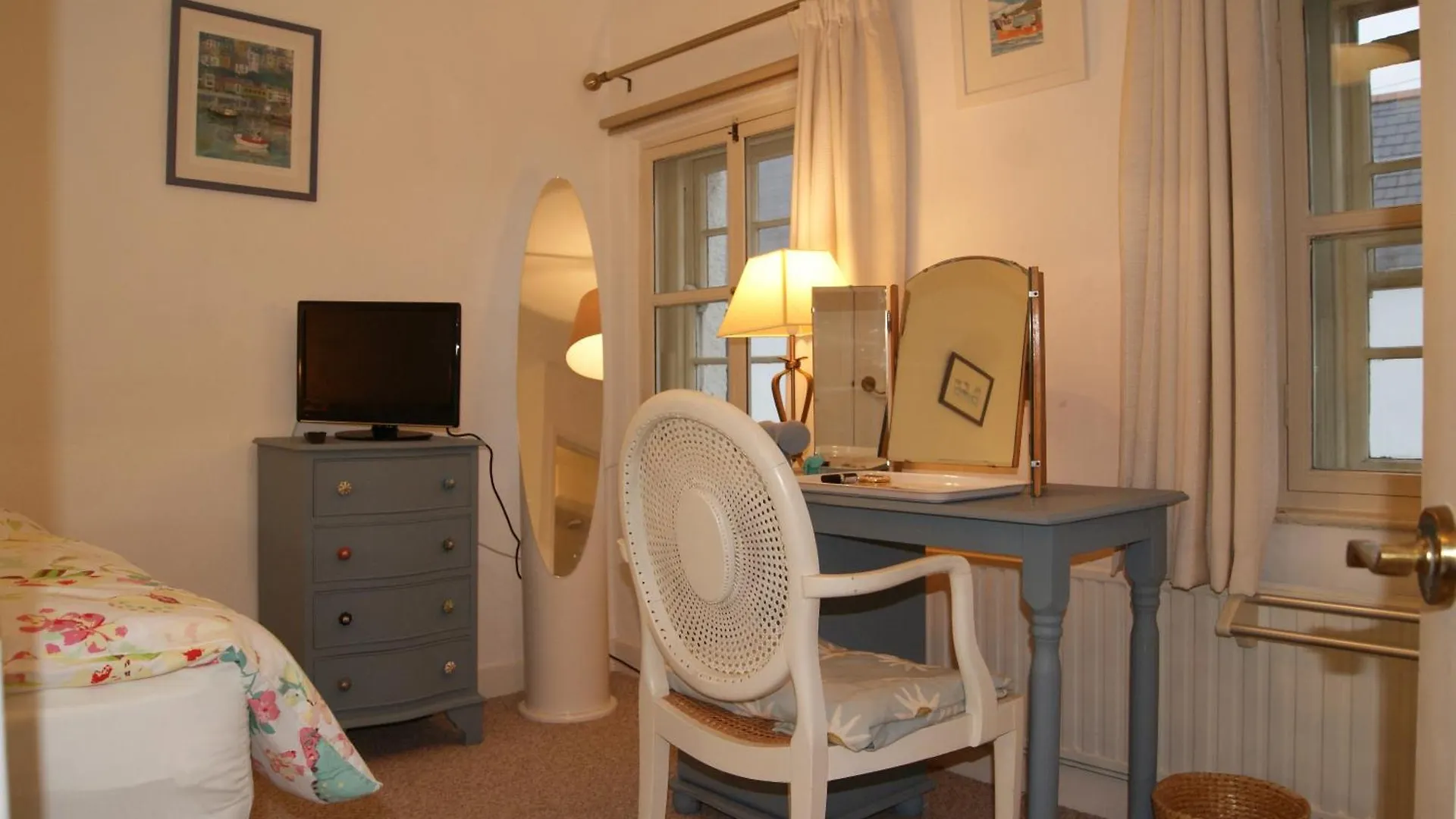 Holiday home Frog Palace - Secure Parking-Outside Area-Topsham-Exeter-Beach-Chiefs-Wifi